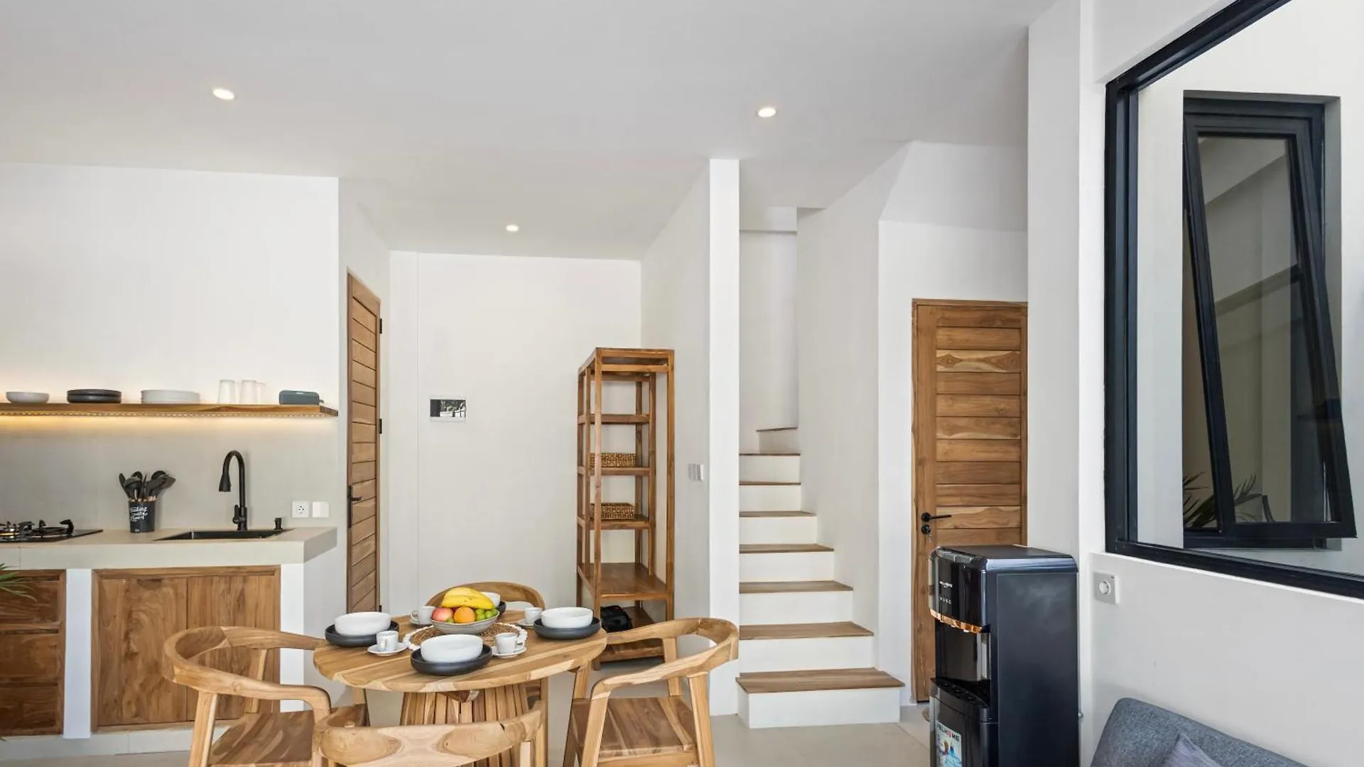 Hotel White Residence - Art & Boutique Villas Seminyak