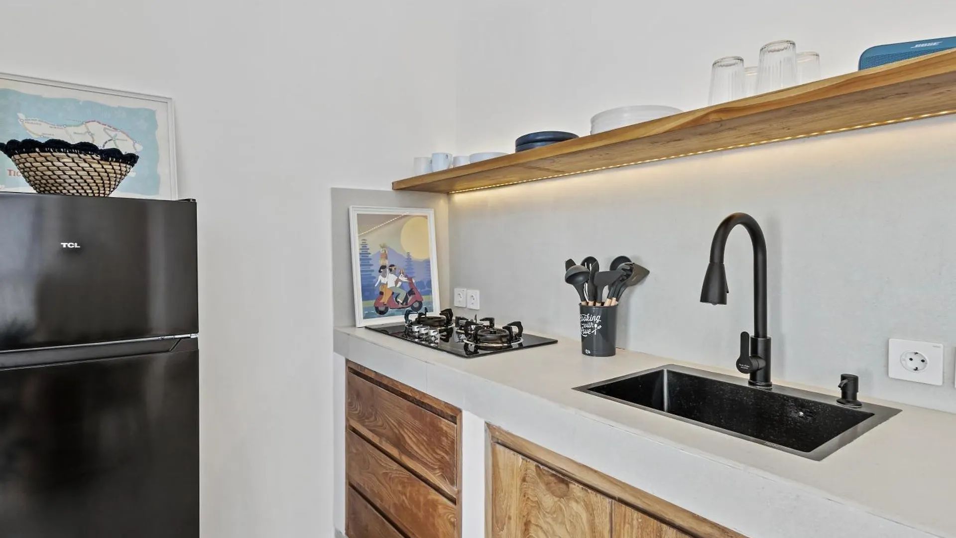 White Residence - Art & Boutique Villas Seminyak  4*, Seminyak (Bali)