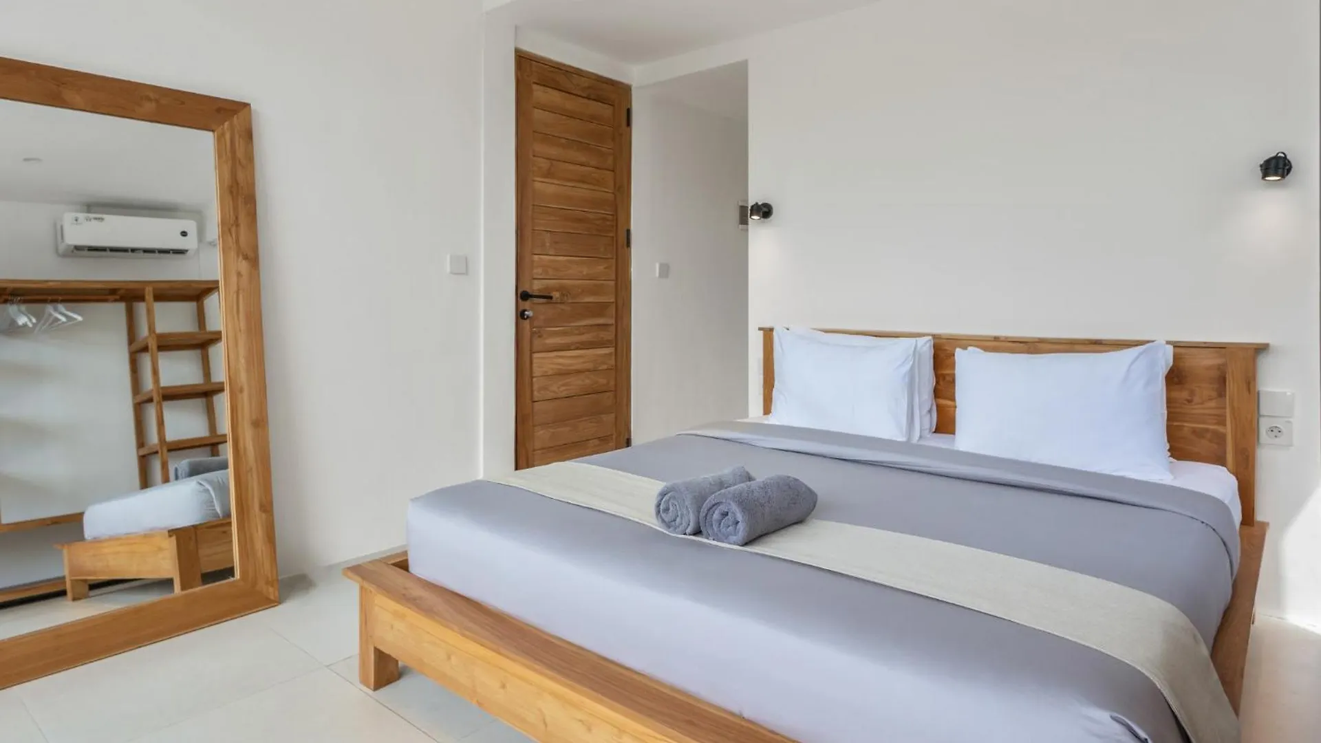 White Residence - Art & Boutique Villas Seminyak  Indonesia