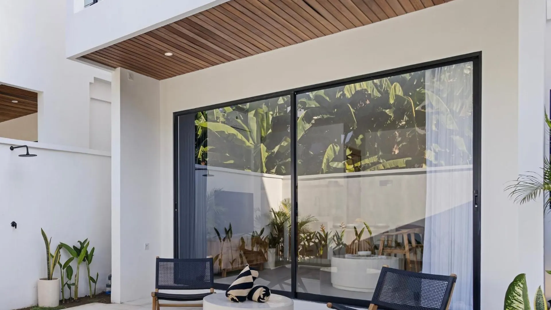 White Residence - Art & Boutique Villas Seminyak  Seminyak (Bali)