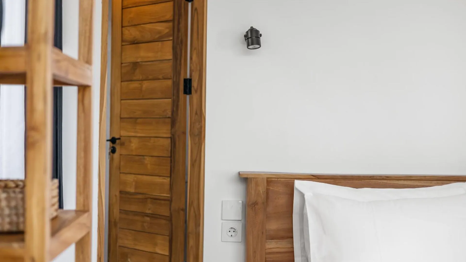 White Residence - Art & Boutique Villas Seminyak Indonezja