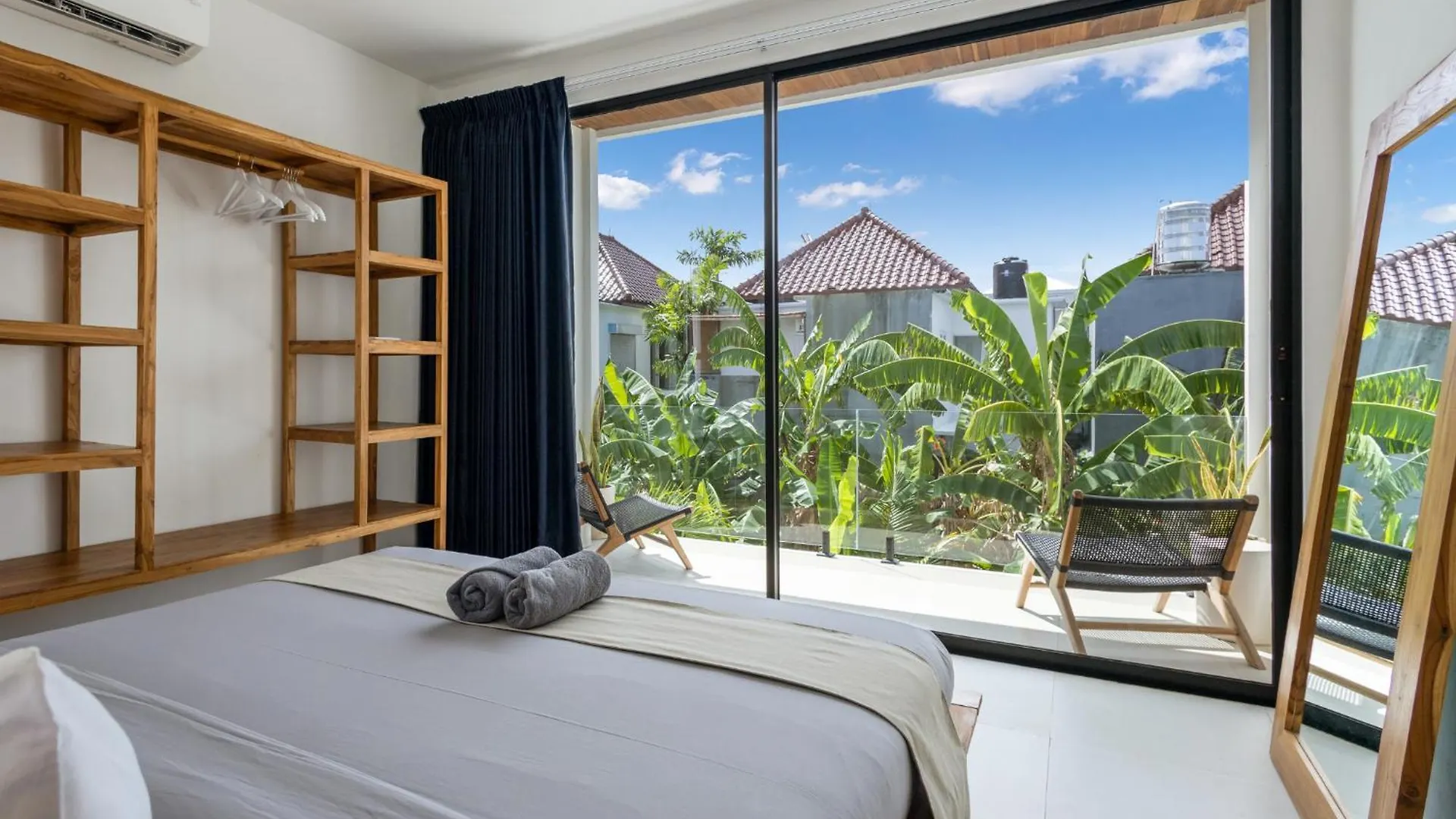 White Residence - Art & Boutique Villas Seminyak Hotel